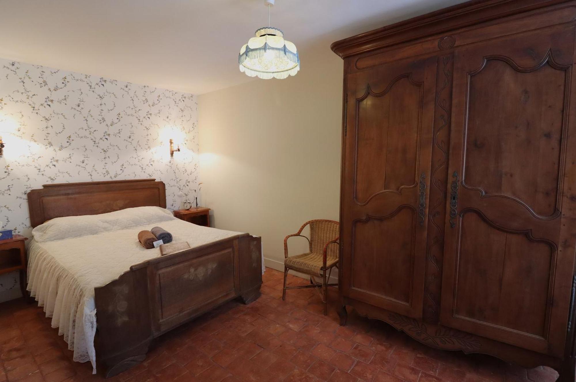 Location De Chambres Bienvenue Chez Meme Treigny Exterior photo